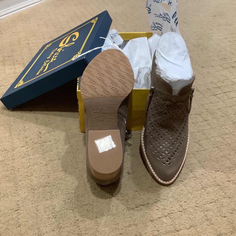 Brand New, Sbicca, Zella